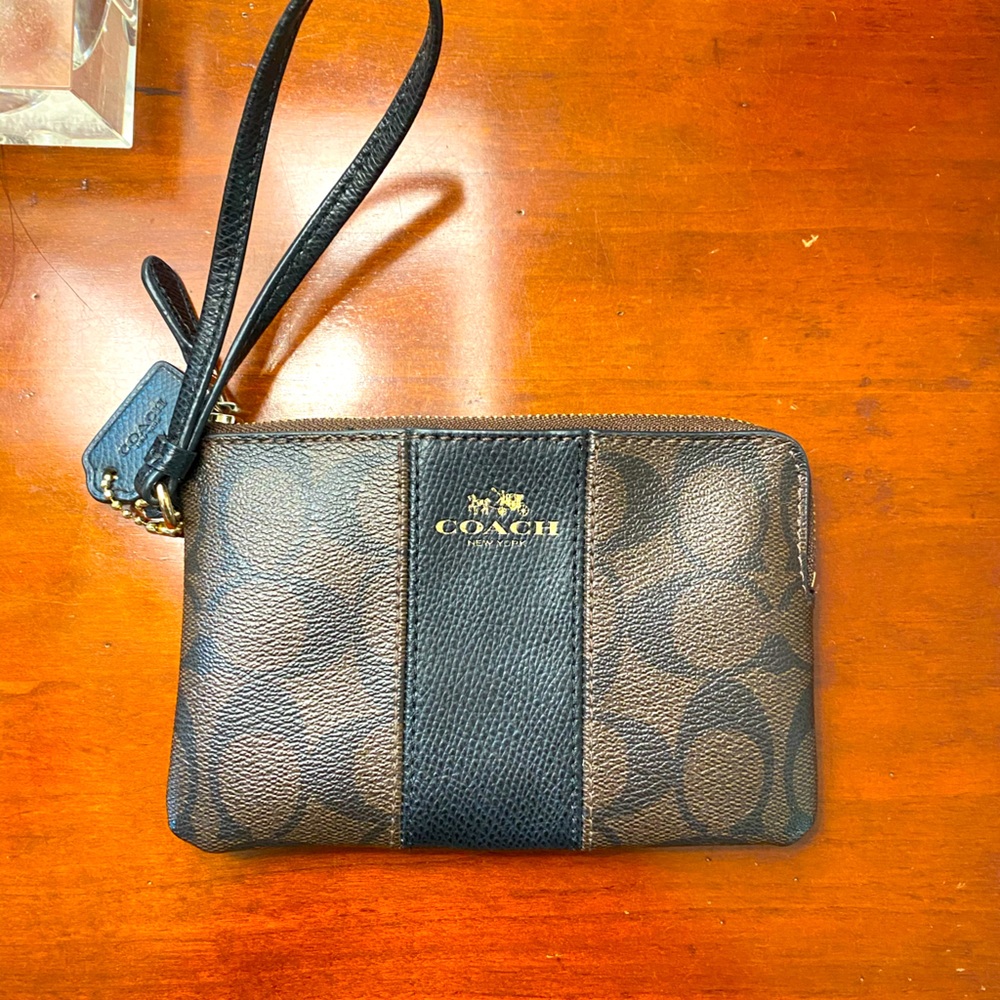 Coach Small wristlet